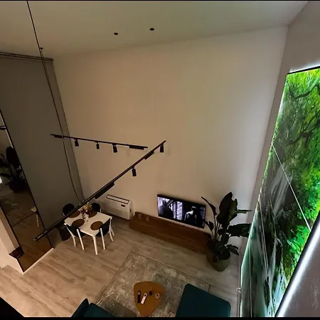 아파트 Modern Glam Duplex *