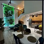 شقة Modern Glam Duplex